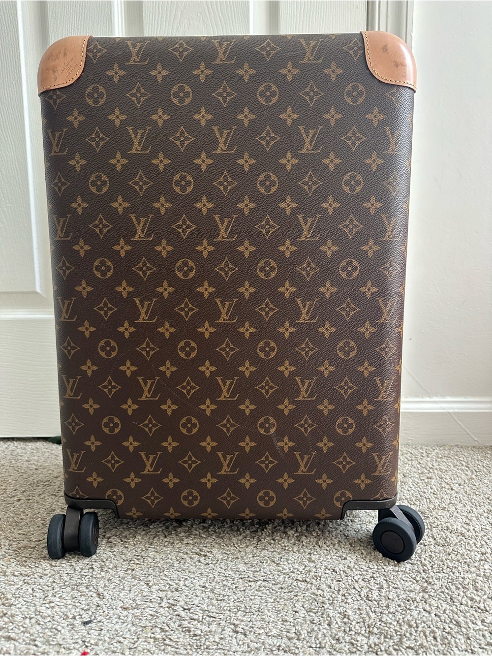 Louis Vuitton Horizon Rolling Carry-On Luggage Monogram Authentic